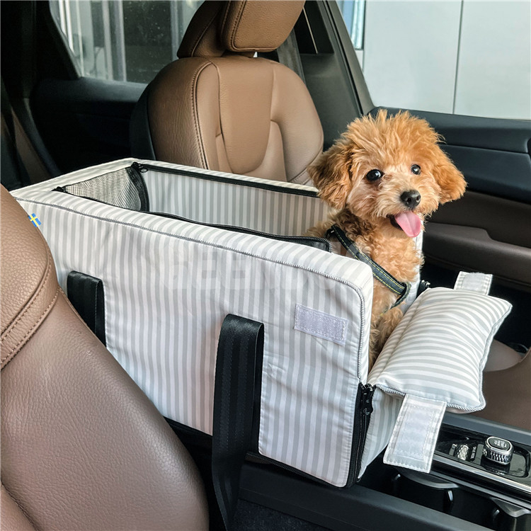 Dog Booster seat (20)