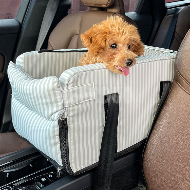 Dog Booster seat (17)